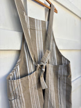 Load image into Gallery viewer, French Ticking Apron