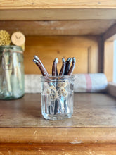 Load image into Gallery viewer, Laguiole Cheese Knife
