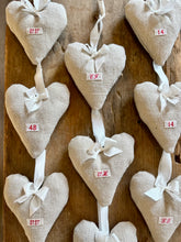 Load image into Gallery viewer, Heart Peg Hangers
