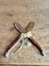 Load image into Gallery viewer, Laguiole Cheese Knife
