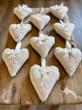 Load image into Gallery viewer, Heart Peg Hangers
