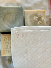 Load image into Gallery viewer, Vintage French Linen Torchon
